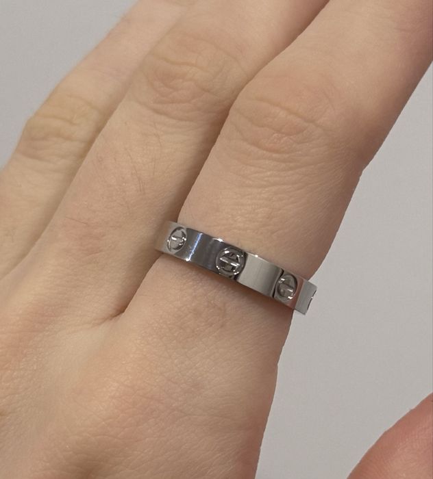 Каблучка в стилі Cartier Love mini  в 2 кольорах 17 розміру картье лав