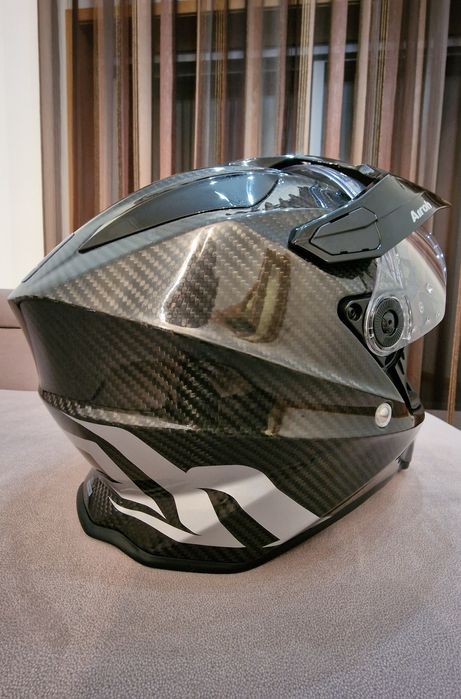 Capacete Airoh Commander 2 Carbon