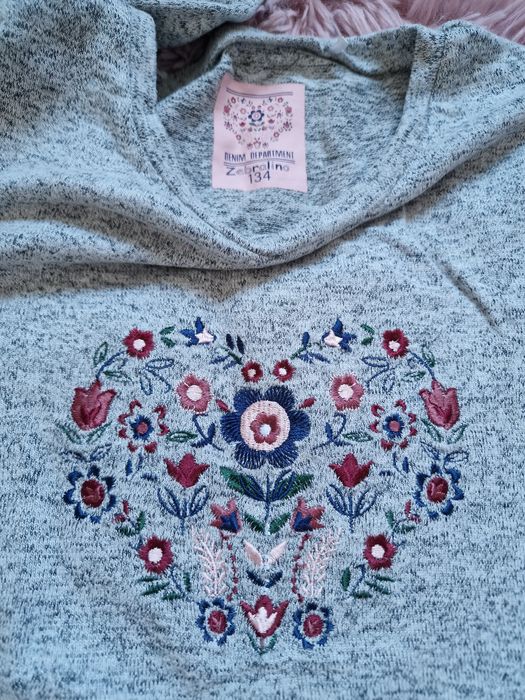 Bluzka dziewczęca 134 sweterek ZEBRALINO szary FALBANKA haft