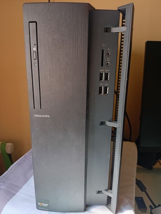 Lenovo Ideacentre Ryzen5 2400G 
Processador AMD Ryzen5  2400G