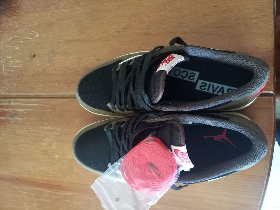 Air jordan 1 low travis scott