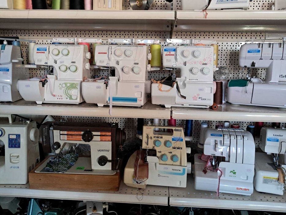 Розпродаж побутових швейних машин та оверлоків