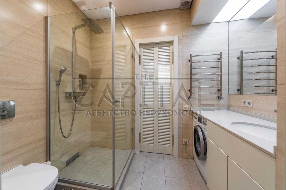 Оренда будинку з генератором, Буча