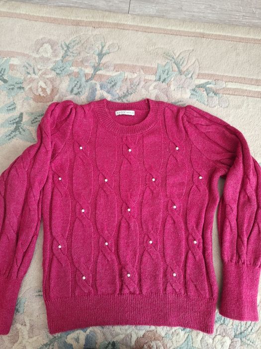 Sweter z koralikami Mohito XXS
