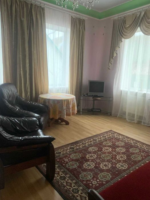 Сдам отличный дом на тихой Баварии(58000)