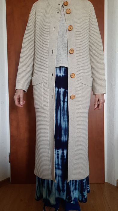 Ciepły długi sweter damski