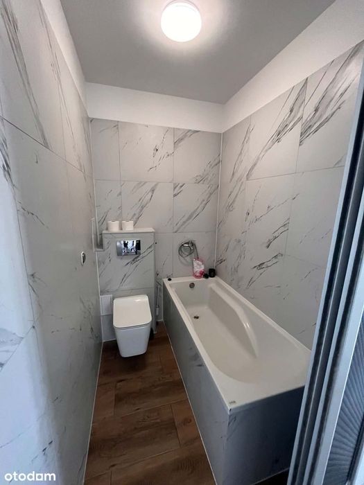 Dwupoziomowe mieszkanie z balkonem i tarasem w Centrum/Viniarnia Home