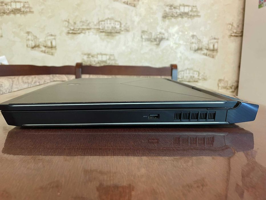 Ноутбук 17" FHD Alienware 17 R4 (I7-7700HQ/16Gb/SSD 128Gb+HDD 2Tb/GTX1060)