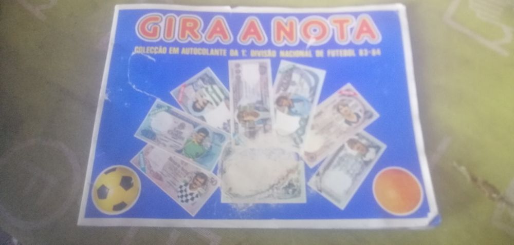 Caderneta de cromos de futebol