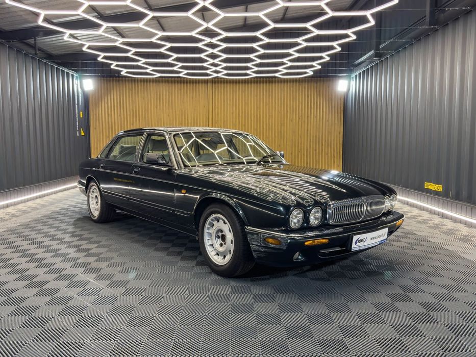 Jaguar Daimler 1998 4,0 284KM Limuzyna Automat Skóra