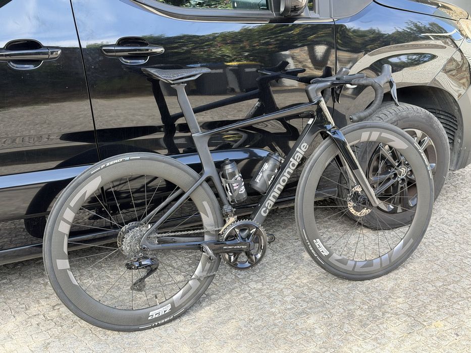 Rodas ZIPP 404 completamente novas