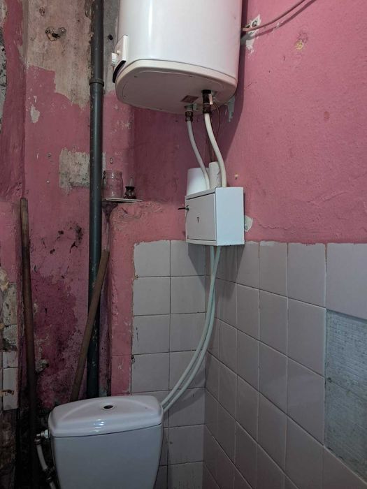 Продам комнату в коммуне на Сегедской пр. Гагарина