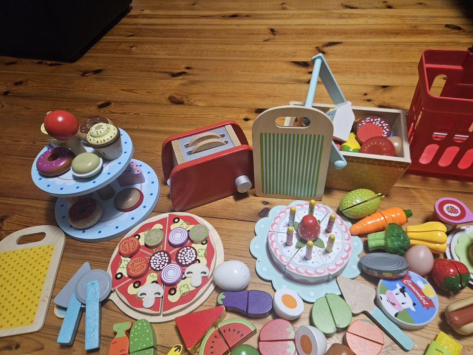 Duży zestaw akcesoriów do kuchni dzieciecej
