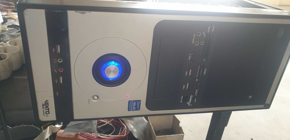 PC de secretaria Asus Vento Quad core