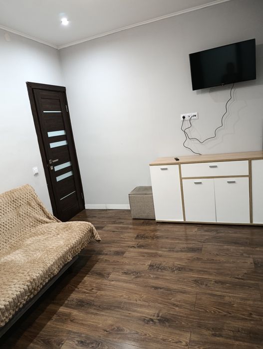 Подобова Оренда 2 кім.кв.в центрі міста