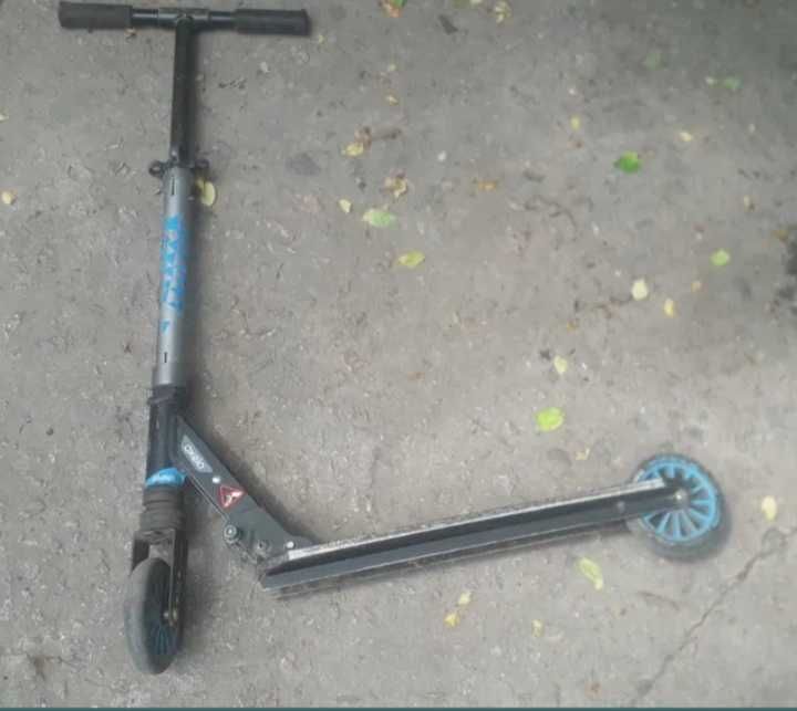 Продам самокат Оксело