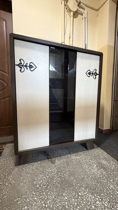 Sprzedam szafkę komodę