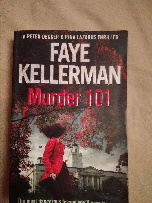 детектив роман книга английский язык MURDER 101 FAYE KELLERRMAN