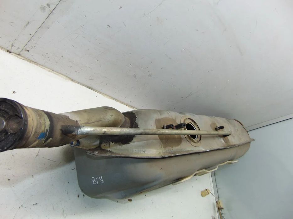 Renault 18 depósito gasolina