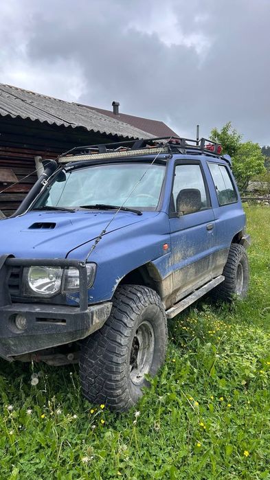 Mitsubishi Pajero 2