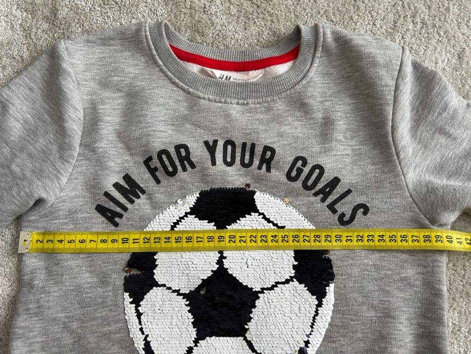 bluza piłka cekiny H&M 134/140