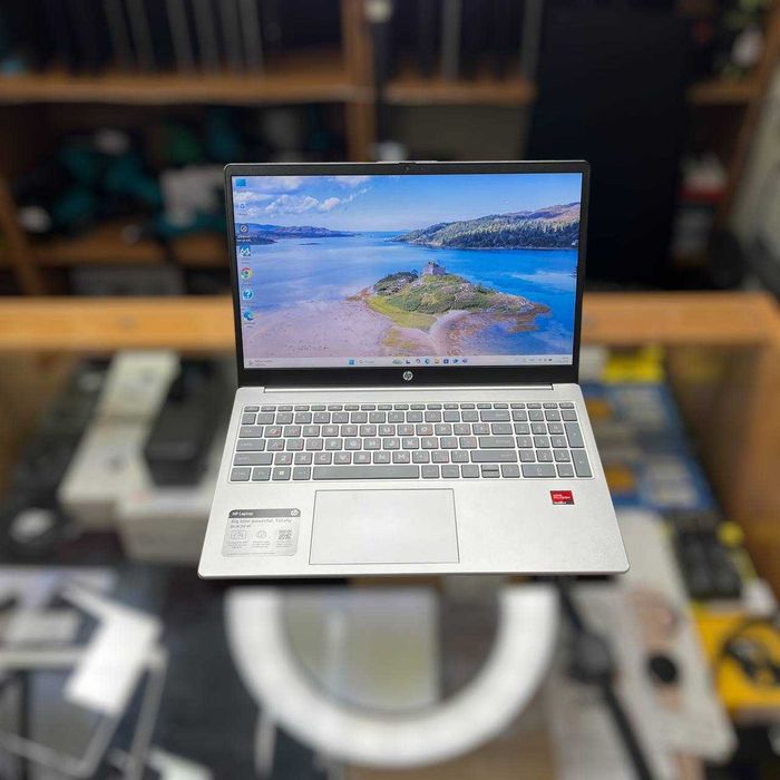 Ноутбук HP 15-fc0093dx/ 15.6" Full HD/ Ryzen 5  - 7520U/ 16 GB ОЗУ