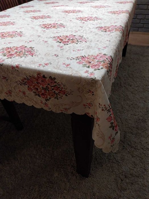 Obrus do kuchni pokoju 140x160 kolory wzory