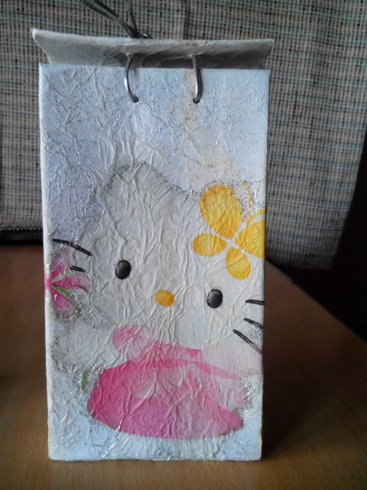 Hello Kitty - Bolsa, Porta Chaves, Camisola, Brincos
