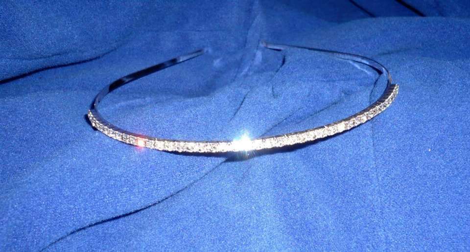 Tiara bandolete prateada