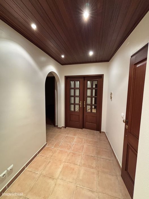 T2 Urb. Qta São Miguel  : " excelente oportunidade "