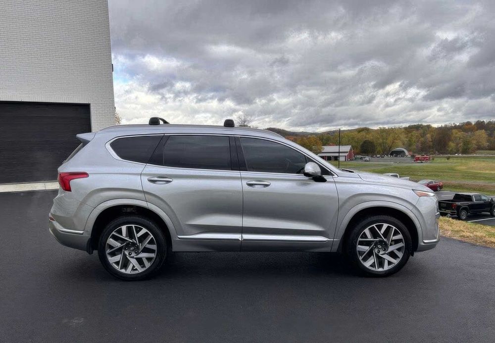 Hyundai Santa Fe      2024