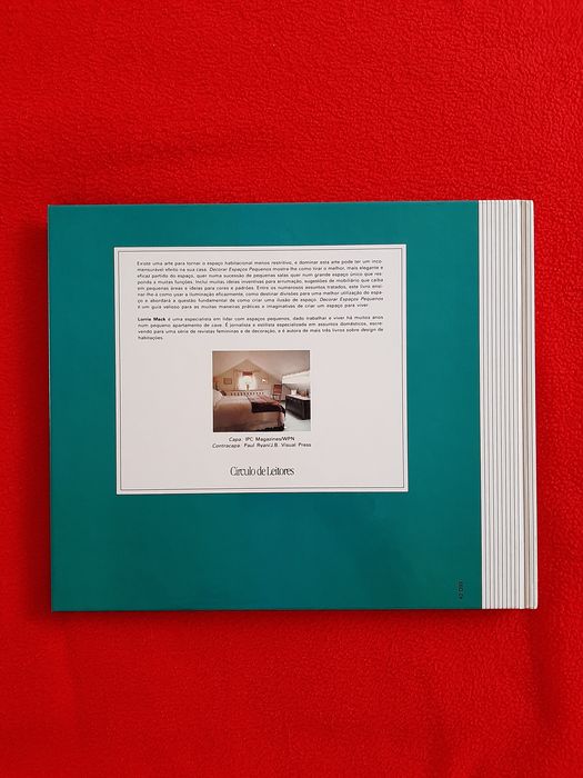 Livro "Decorar espaços pequenos"