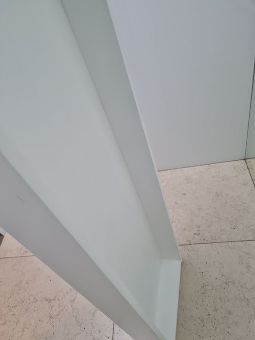 Móvel lacado branco