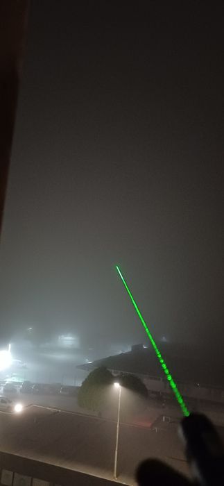 Potente Laser a bateria
