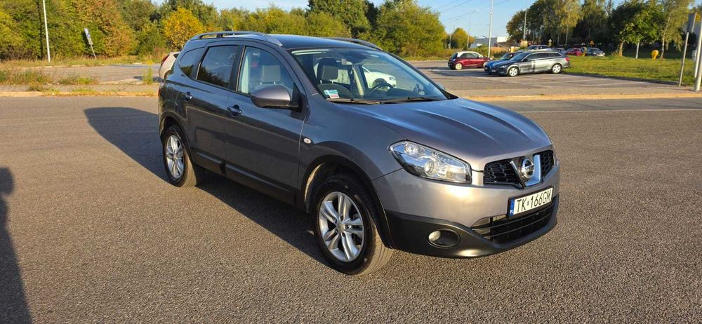 Nissan Qashqai+2
