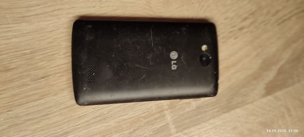 LG smartfon  uszkodzony