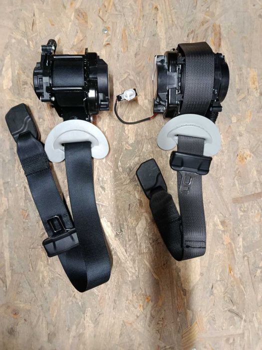 Пасок безпеки пасажира \ водія tesla model 3 Y