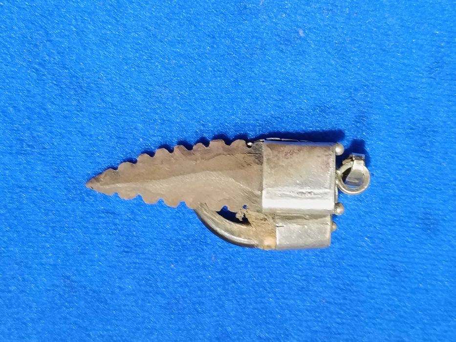 Pendente Pré Histórico acabamentos prata 925 Síria Antiga 4,5 cm