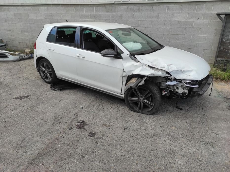 Chapeleira Da Mala Volkswagen Golf