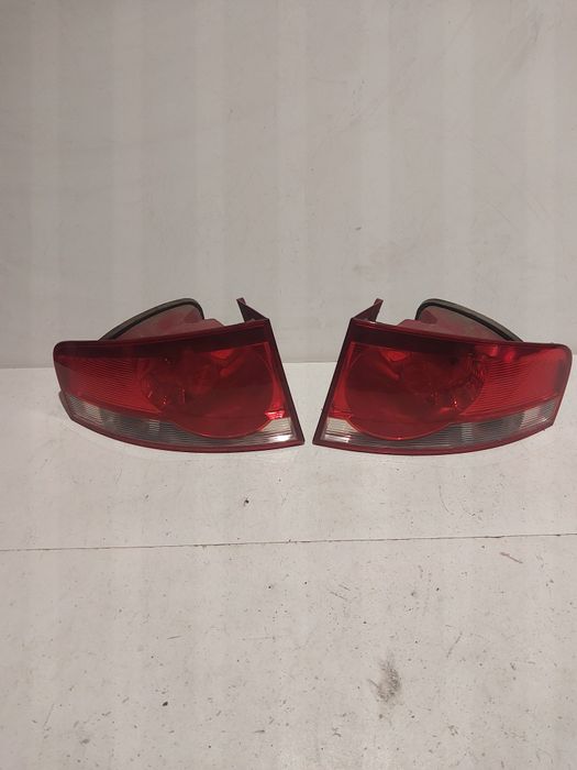 Seat Altea XL tylna lampa prawa lewa tył prawy lewy