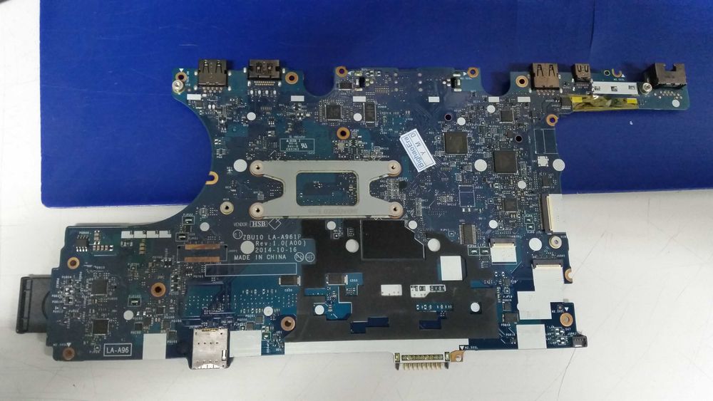 Motherboard i5-5300U 2.3GHz   -   ZBU10 LA-A961P