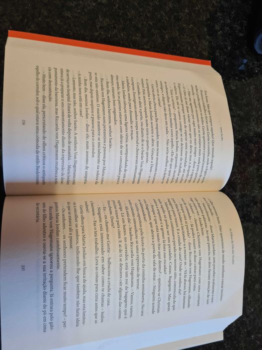 Livro As Filhas da Vila dos Tecidos