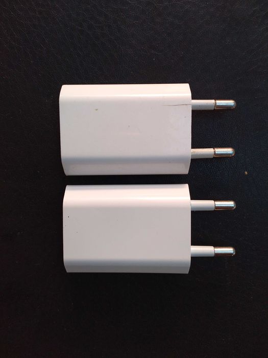 Продам зарядку для Айфона (оригинальная) 5V USB