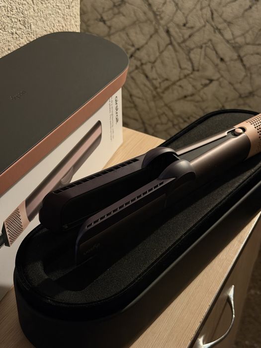 Випрямляч для волосся Dyson Airstrait HT01