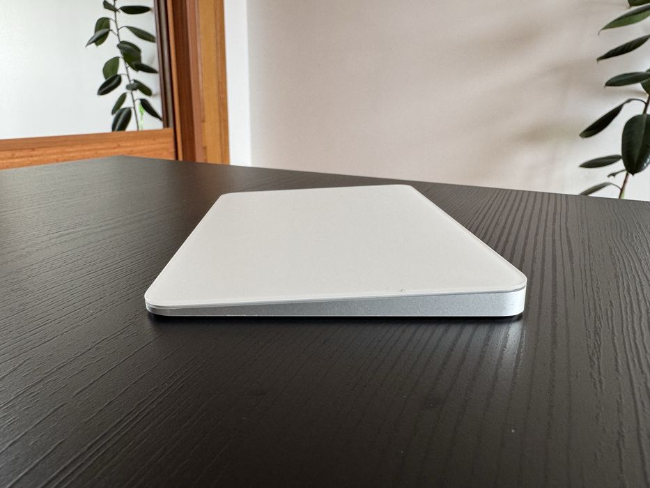 688-Apple Magic Trackpad 2021