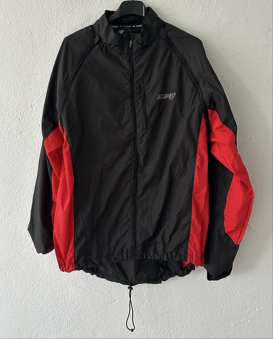 Casaco / colete corta-vento preto e vermelho BERG cycles