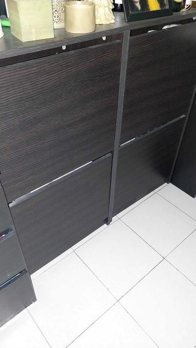 Sapateira ikea castanho