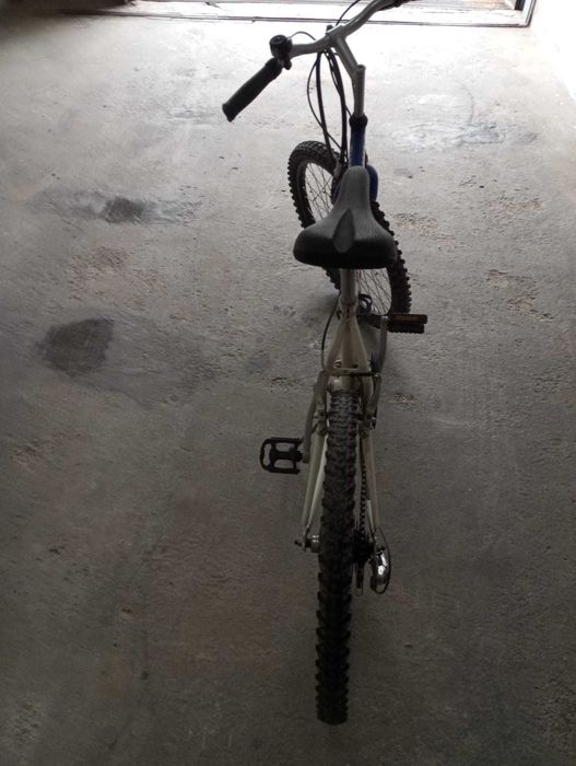 Bicicleta com quadro VAG