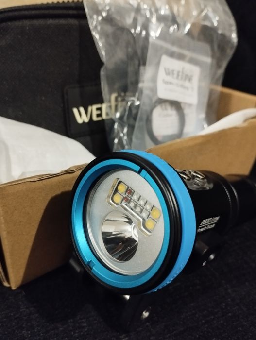 Lanterna de mergulho Weefine smart focus 2600