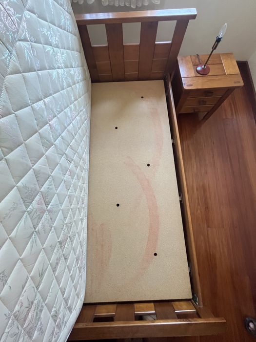 Cama com colchao